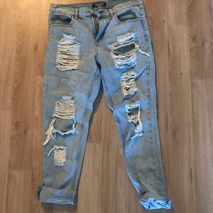 Distressed boyfriend jeans